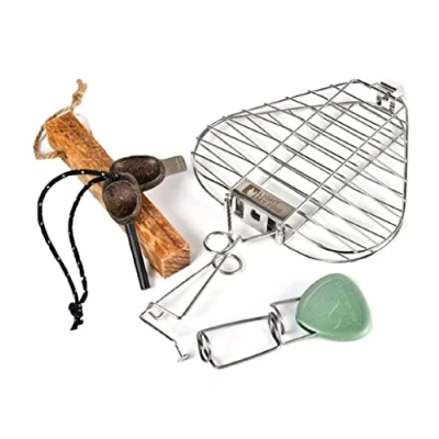 Abbildung von Light My Fire Survival Set n Grill Inkludiert Magnesium Feuerstarter, Camping Grill, Marshmallow Spieße und Natural Anzündholz Kochen Zubehör Prepper Outdoor
