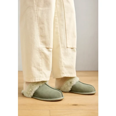 Abbildung von UGG Damen Scuffette Ii Slipper, Moosgrün/gedämpftes Messing, 38 EU