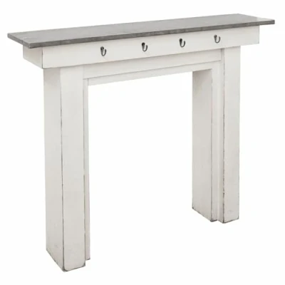 Abbildung von Loberon Kaminkonsole Lesterby, Landhaus Stil, mit Stabilen Haken für Dekorationen, Kaminumrandung, Wohn Accessoire, Kiefernholz, Eisen, antikweiß