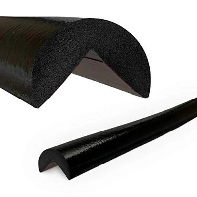 Abbildung von Betriebsausstattung24 Eckschutzprofil Typ A Länge: 1,0 m Material: hochflexiblem Polyurethan Schaum Selbstklebend Farbe: schwarz Kantenschutz