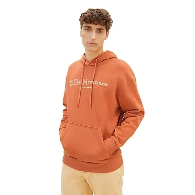 Abbildung von TOM TAILOR Denim Herren 1039426 Relaxed Fit Hoodie mit Logo Print, 32247 soft Autumn Rust, M