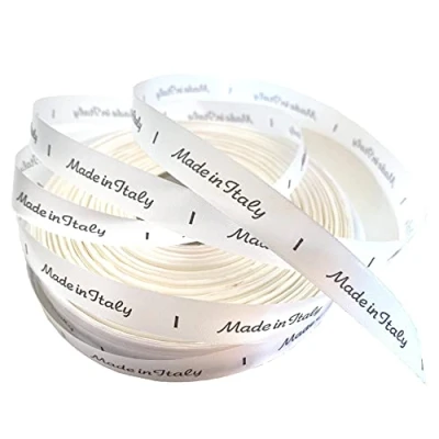 Abbildung von IPEA 150 elegante Etiketten mit Aufschrift &quot;Made in Italy&quot; aus Satin zum Aufnähen Schrägband für Kleidung, Dekoration, T Shirt, Accessoires 6,5 cm lang Farbe Weiß