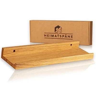 Abbildung von Heimatspäne Bilderleiste Holz 40cm Echtes Eichenholz, freischwebendes Regalbrett inkl. Schraubenabdeckung aus Echtholz handgemachtes Wandregal, Holzregal Eiche massiv