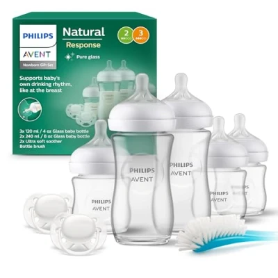 Abbildung von Philips Avent Natural Response Glas Geschenkset für Neugeborene 3 x 120 ml und 2 240 Babyflaschen, ultra soft Schnuller 06 Monate, Flaschenbürste, BPA frei (Modell SCD879/11)