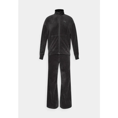 Abbildung von Puma Relaxed Trainingsanzug Damen Mit Plain Black Größe: S