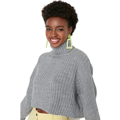 Abbildung von Trendyol Damen Pullover mit Rollkragen, einfarbig Sweatshirt, grau, 38
