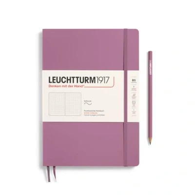 Abbildung von LEUCHTTURM1917 372364 Notizbuch Composition B5, Softcover Schreibbuch, 123 nummerierte Seiten, Dusty Rose, dotted