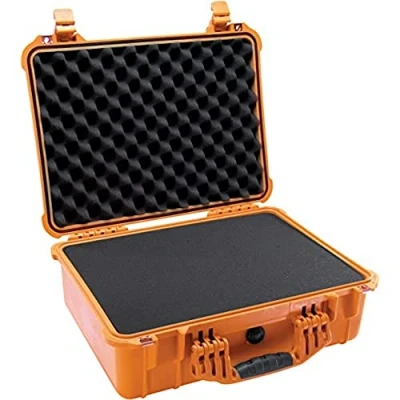 Abbildung von PELI 1520 StoßfesterTransportkoffer für Empfindliches Equpment, IP67 Wasser und Staubdicht, 24L Volumen, Mit Schaumstoffeinlage (anpassbar), Orange