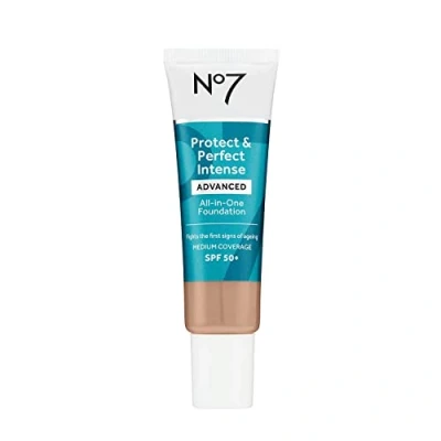 Abbildung von No7 Protect &amp; Perfect Advanced All in One Foundation Cool Beige