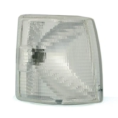Abbildung von AD Tuning GmbH &amp; Co. KG Frontblinker, Ausführung: Weiß. Rechte Seite, Beifahrerseite.