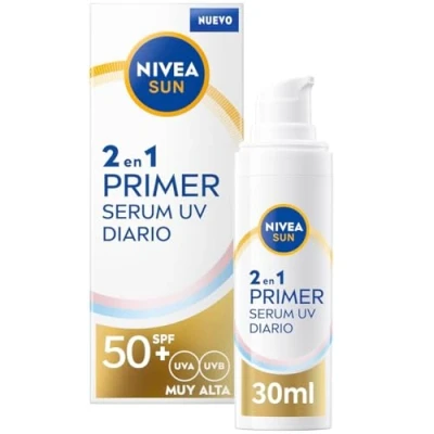 Abbildung von Nivea Sun Primer 2in1 Tägliches UV Serum mit Sonnenschutz LSF 50+, schützt und glättet die Haut, Hyaluronsäure Lycocalcon A, 1 x 30 ml