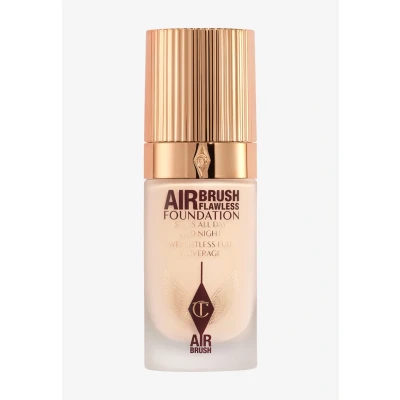 Abbildung von Charlotte Tilbury airbrush Flawless Foundation Leichte Mit Voller Deckkraft 2n