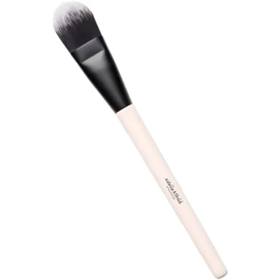 Abbildung von estelle &amp; thild Healthy Glow Foundation Brush