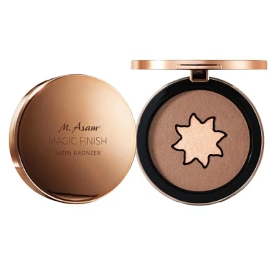 Abbildung von M. Asam MAGIC FINISH Satin Bronzer Medium (6,5g) Puder Duo mit Touch Textur, ultra feine Farb Pigmente, natürlicher Glow, veganes Make Up, silikonfrei