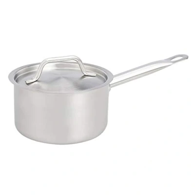 Abbildung von Amazon Basics Edelstahl Stielkasserolle mit geraden Seiten, Aluminiumbeschichtung und Deckel, 1,9 l, Silber(Früher Marke AmazonCommercial)