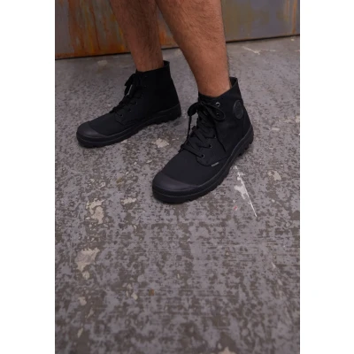 Abbildung von Palladium Mono Chrome Schnürschuh