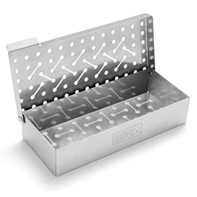 Abbildung von Weber Räucherbox (24 x 12 5cm), aus langlebigen Edelstahl, mit Lüftungschlitzen, einfaches befüllen von Räucherchips, passend perfekt für Gas Grills, Smoken, Räuchern Silber (7576)