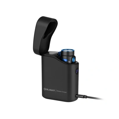 Abbildung von Olight Baton 4 Premium Kit Taschenlampe Aufladbar Schwarz