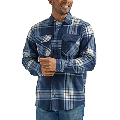 Abbildung von Wrangler Authentics Herren Langärmelige Fleece Hemdjacke Hemd mit Button Down Kragen, total Eclipse, Klein