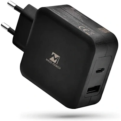 Abbildung von Mass Power 2in1 Universal Charger 65W Ultrastarkes USB C/USB A Netzteil mit Schnellladefunktion (PD Delivery) als Ladegerät für Laptops, Tablets und Smartphones 135g leicht