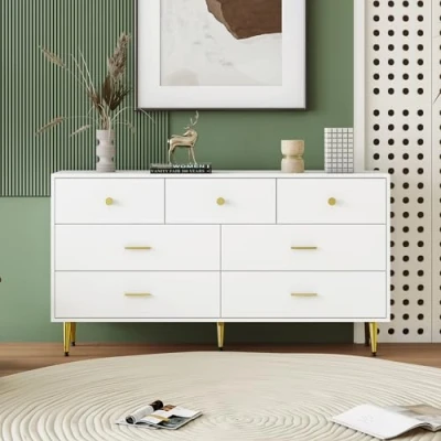 Abbildung von Merax Kommode Weiß Sideboard mit 7 Schubladen, Modern Schubladenschrank 140cm breit, Mehrzweckschrank Beistellschrank viel Stauraum, Metallbeinen, Goldener Griff, für Schlafzimmer Wohnzimmer Flur