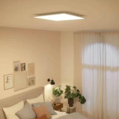 Abbildung von Philips Scene Switch Touch LED Deckenleuchte, dimmbar, weiß, 36W, warmweißes Licht (2700K)