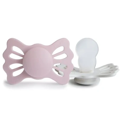 Abbildung von FRIGG Lucky Silikon Schnuller Symmetrischer 2er Pack BPA frei Hergestellt in Dänemark Primrose/Silver Gray Größe 2 (6 18 Monate)