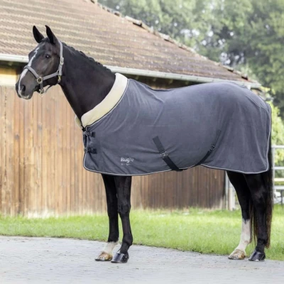 Abbildung von RugBe by Covalliero Fleecedecke Royal Graphite