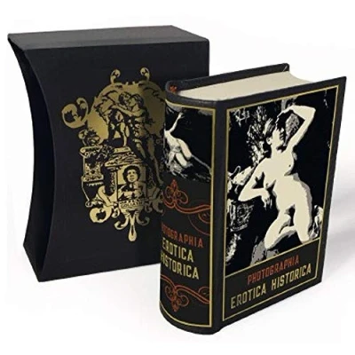 Abbildung von Photographia Erotica Historica: Miniaturbuch Historische erotische Fotografie (Ledergebunden, mit Goldprägung im Schuber)