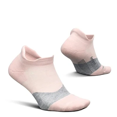 Abbildung von Feetures Elite Ultraleichte gepolsterte Knöchelsocken Sportsocken mit gezielter Kompression (1 Paar), Propulsion Pink, Small