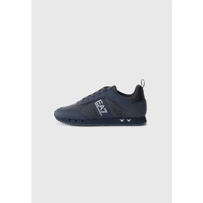 Abbildung von EA7 Emporio Armani Unisex Sneaker low Triple sky captain/silvercoloured, Größe: 41 1/3, captain/silver/coloured Schuhe