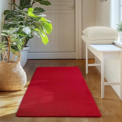 Abbildung von SIMPEX Läufer Teppich Rot 60x100 cm Kurzflor Waschbar, weich &amp; rutschfest, modernes einfarbiges Design für Schlafzimmer, Küche Flur