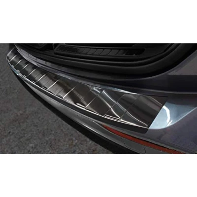 Abbildung von Ladekantenschutz aus Edelstahl in anthrazit mit 3D Abkantung passend für Volvo V60 II ab 7/2018 AZUGA AZ30000032