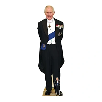 Abbildung von Star Cutouts SC4231 King Charles mit Medaillen, lebensgroßer Pappaufsteller Mini