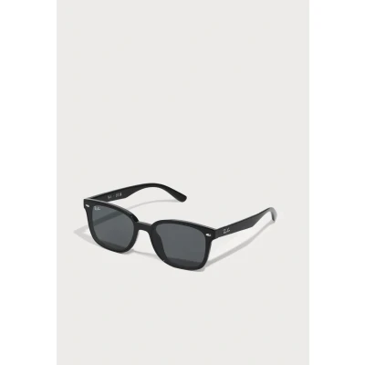 Abbildung von Sonnenbrille Ray Ban RB4461D 601/87 64/17/145