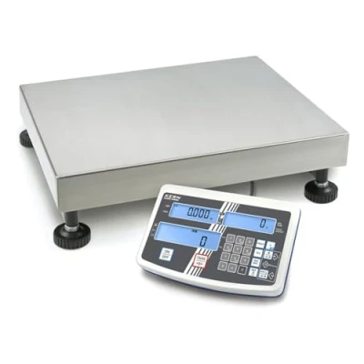Abbildung von KERN Industriezählwaage mit Komfortabler Zehnertastatur zur Bequemen Dateneingabe, 30kg/60kg Wägebereich, 0.5g/1g Ablesbarkeit, 400mm x 300mm 128mm