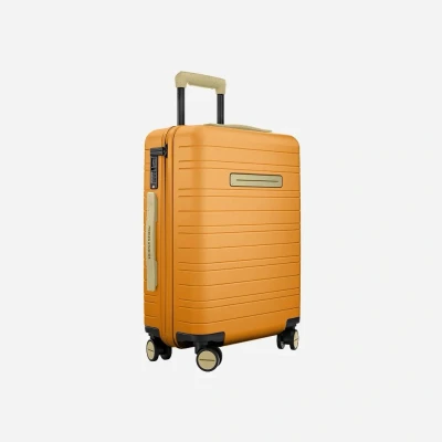 Abbildung von Horizn Studios H5 RE Series Cabin Luggage bright amber