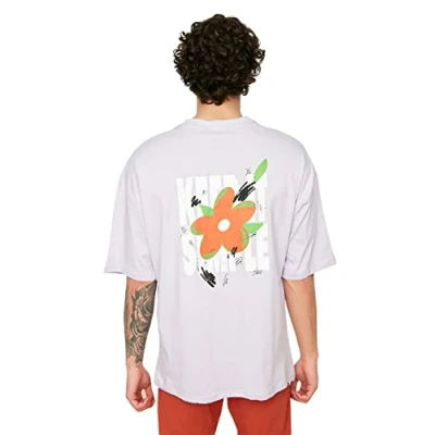 Abbildung von Trendyol Herren Entspannte Fit 100% Baumwolle Rundkragen Kurzarm Drucken T shirt Shirt, Lila, S EU