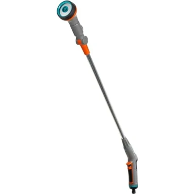 Abbildung von Gardena Comfort Gießstab: Robuste Gartenbrause aus Metall zur Bewässerung und Reinigung, 90 cm lang, mit Brause /Stechstrahl, Frostschutz (18334 20)