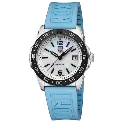 Abbildung von Luminox Herren Analog Schweizer Quarzwerk Uhr mit Gummi Armband XS.3124M