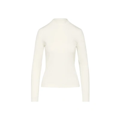 Abbildung von s.Oliver Langarmshirt mit Rippstruktur und Stehkragen