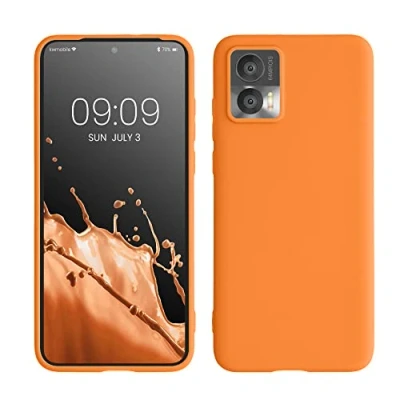 Abbildung von kwmobile Hülle kompatibel mit Motorola Edge 30 Neo weiches TPU Silikon Case Cover geeignet für kabelloses Laden Fruity Orange