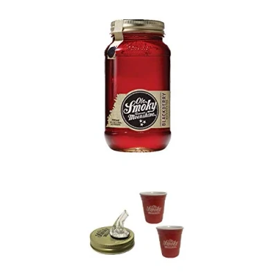 Abbildung von Ole Smoky Moonshine Blackberry 0,5 Liter MAGNUM + Ausgiesser Shot Becher rot 2 Stück