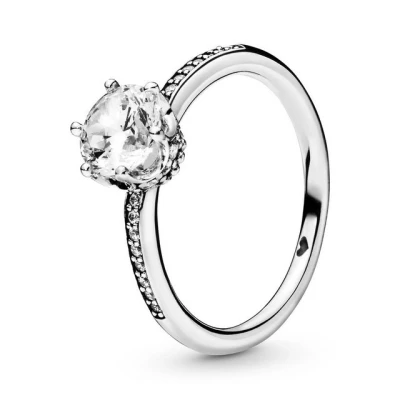 Abbildung von Pandora Clear Sparkling Crown Solitaire Ring, Damen, Größe: 58, Silver coloured