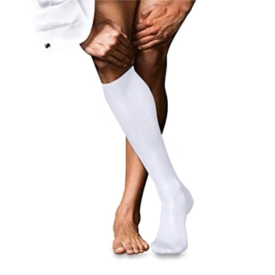 Abbildung von FALKE Herren Kniestrümpfe No. 9 M KH Pure Fil d&#039;Écosse Baumwolle lang einfarbig 1 Paar, Weiß (White 2000), 43 44
