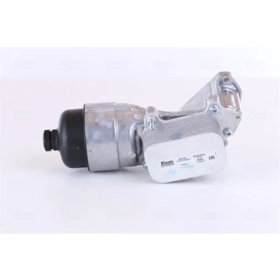 Abbildung von NISSENS 90703 Ölkühler mit Ölfiltergehäuse FORD: FIESTA 5, 6, Focus 2 Kombi, VOLVO: V50, S80 II, V70 3, PEUGEOT: 308 I Schrägheck, 206 SW
