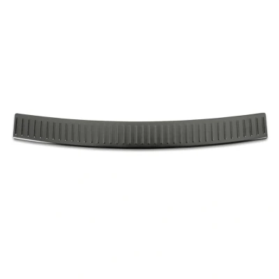 Abbildung von OMAC 7548093B Ladekantenschutz chrom, dunkel Edelstahl VOLKSWAGEN: Tiguan II