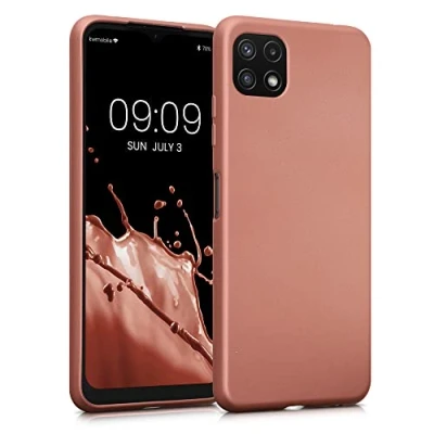Abbildung von kwmobile Case kompatibel mit Samsung Galaxy A22 5G Hülle Schutzhülle aus Silikon metallisch schimmernd Handyhülle Metallic Bronze