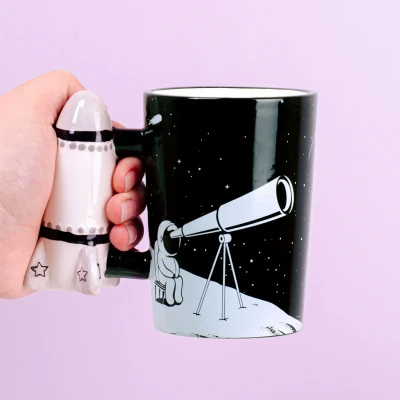 Abbildung von Space Tasse mit Raketen Henkel