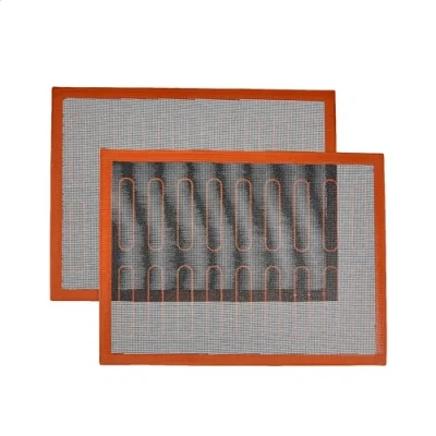 Abbildung von Amazon Basics Silikon Backmatte, haftet nicht an, perforiert, für Brot, Gebäck, leicht zu reinigen, wiederverwendbar, 2 Stück, schwarz rot weiß, rechteckig, 40 x 30 cm (zuvor AmazonCommercial Marke)
